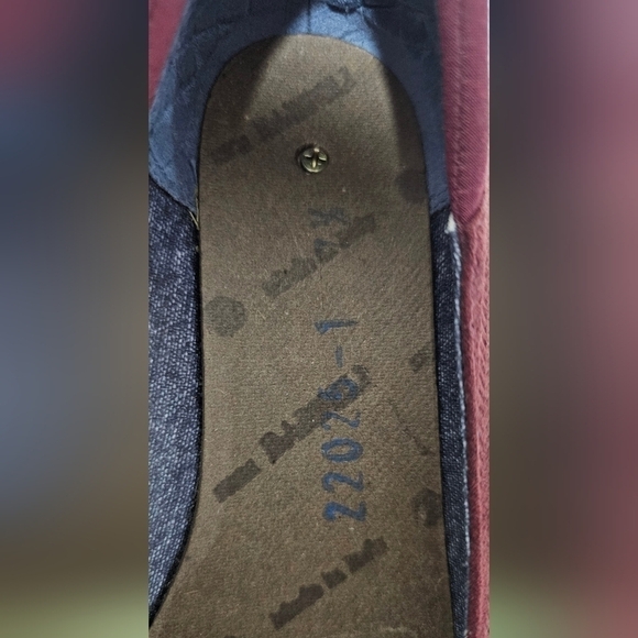 Dr. Scholl's Wedge Slip On Size 7 1/2 Burgundy Wine memory foam - Picture 9 of 9